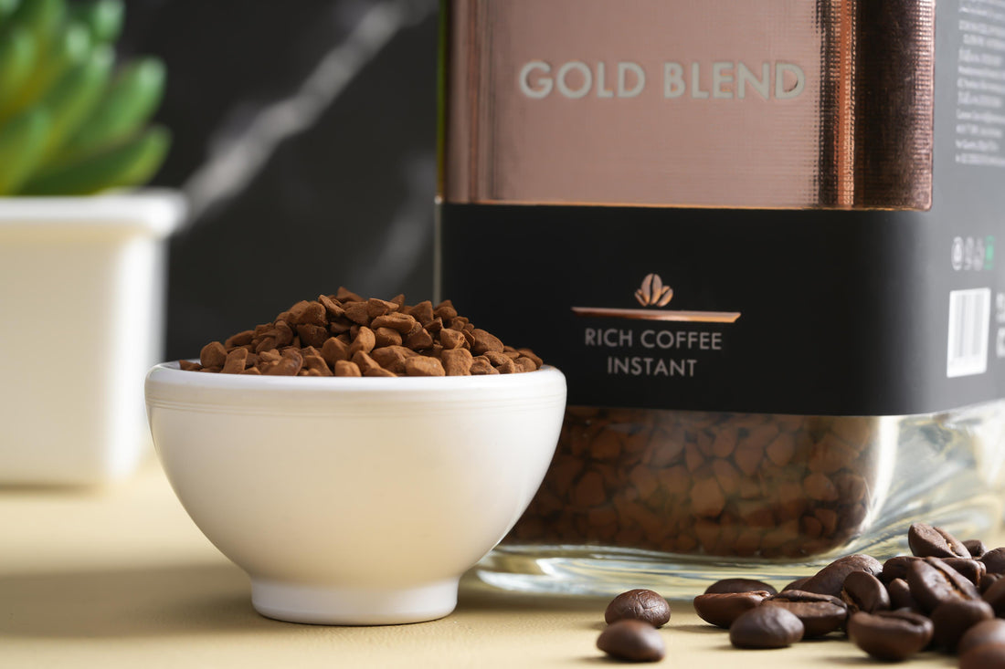 Chariot Gold Blend Rich Instant Coffee 200 g with With Free Stainless Steel Coffee Mug 400ml